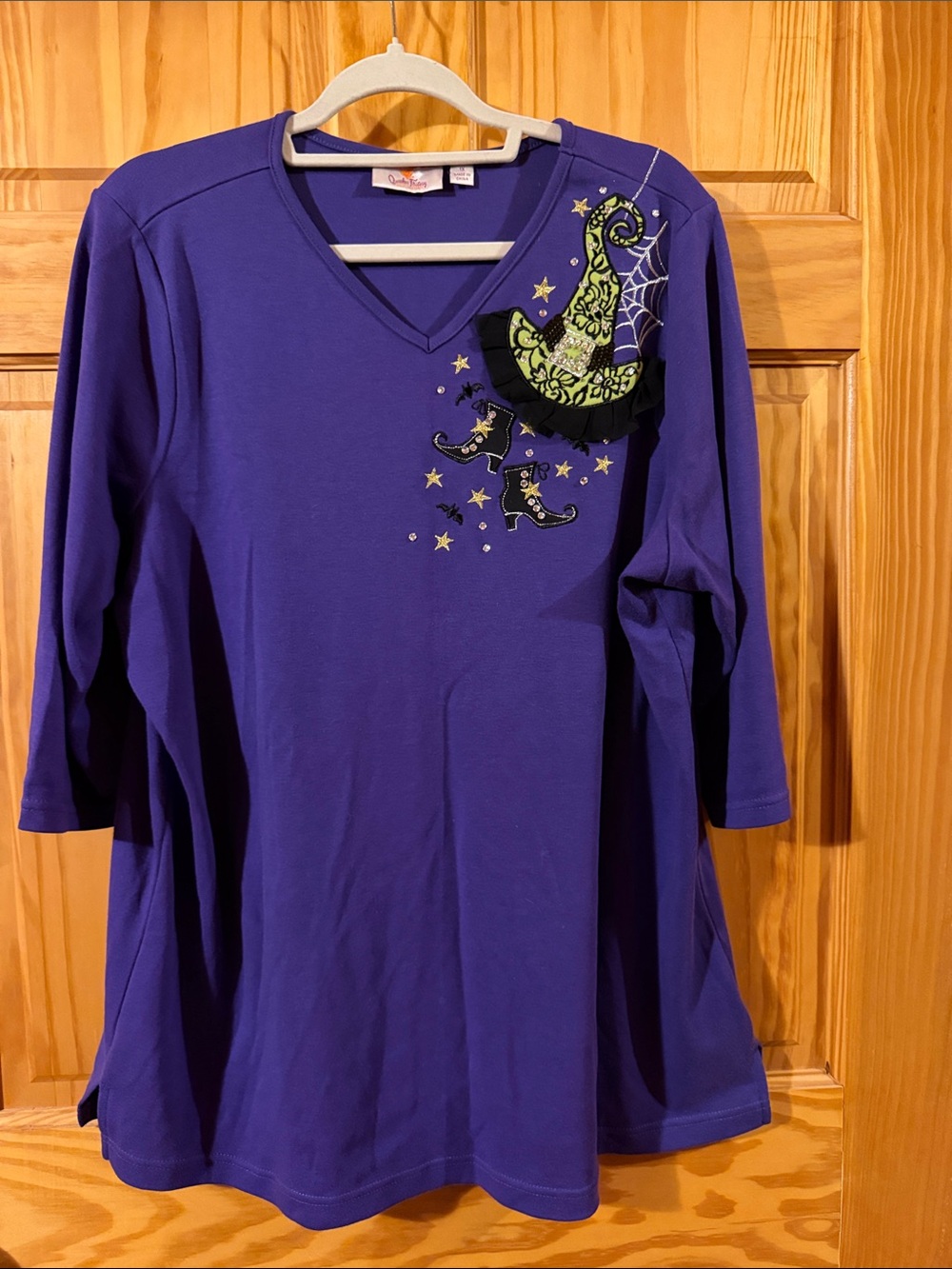 Quacker Factory V-Neck Purple Halloween Tunic Top with Witch Hat Appliqué 1X